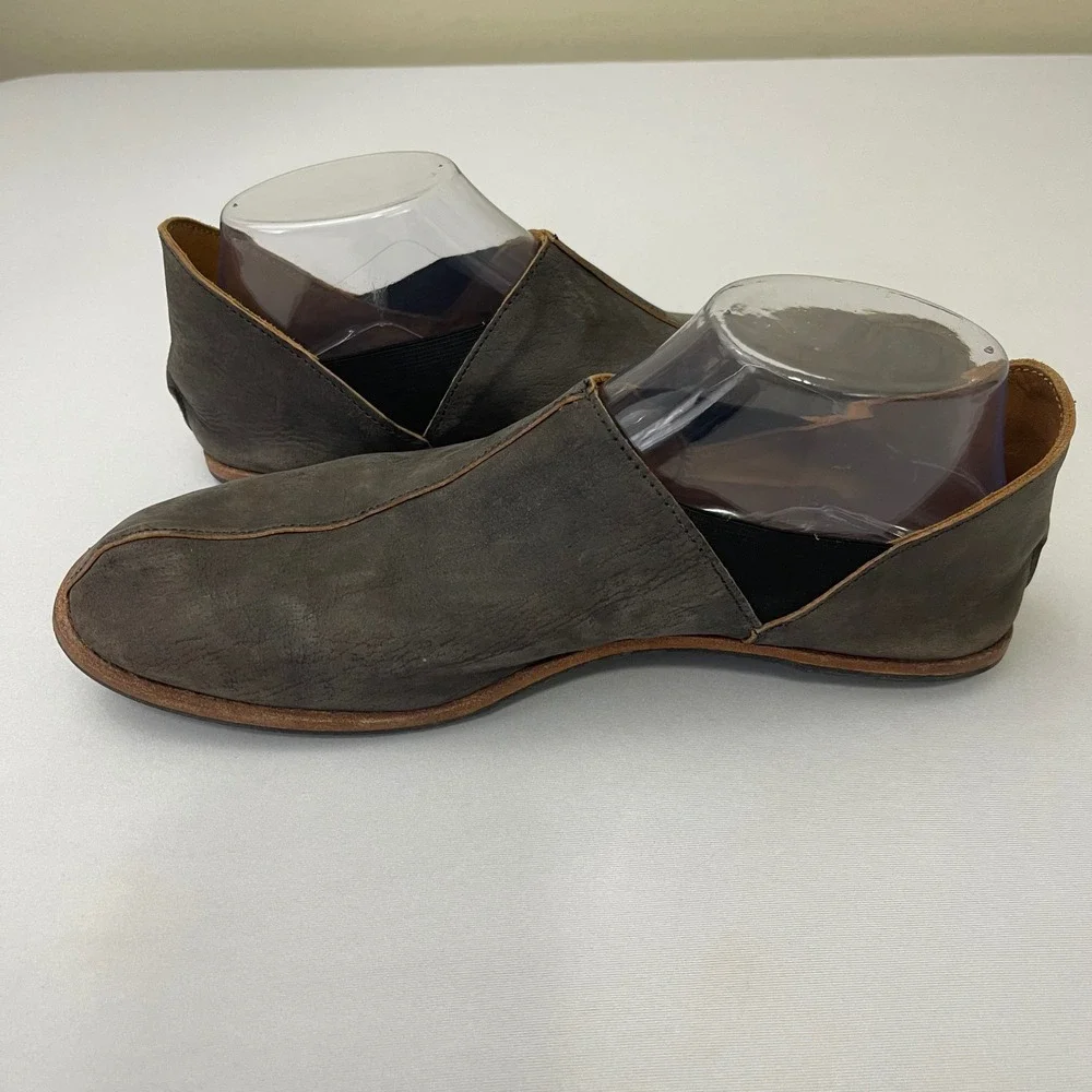 Cydwoq Cliff Dweller Runner Shoes‎ Mens Size 40 US 7 Gray Leather Slip On Flats Cydwoq Cliff Dweller Runner Shoes Mens Size 40 US 7 Gray  main image 3